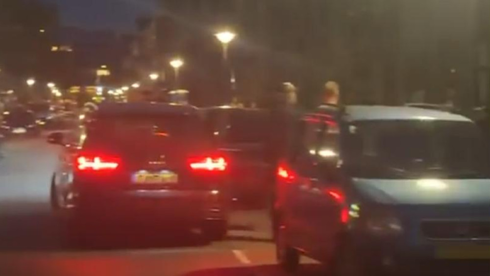 Special unit called to incident in Rivierenbuurt, shots possibly heard