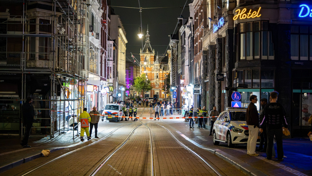One injured in stabbing on Leidsestraat