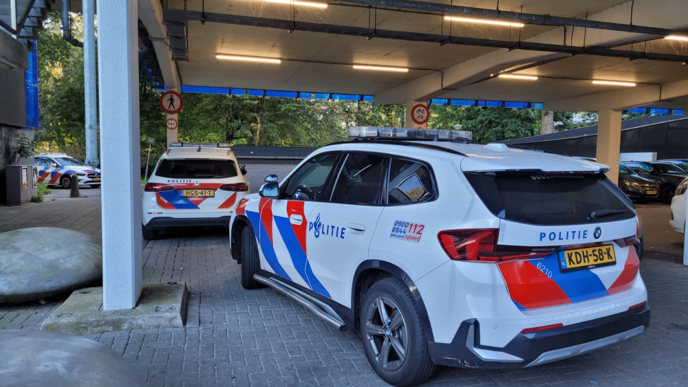 🔴 Gewonde bij steekpartij in flat in Amsterdam-Noord • Grote brand bij Tata Steel