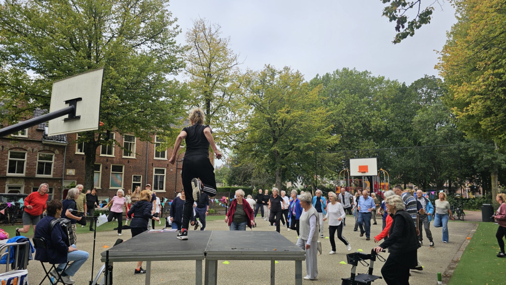 National exercise challenge gets Haarlem residents moving: "The oldest is 96!"
