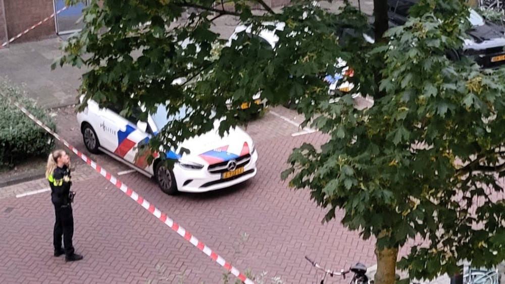 Heavy police presence in Wildemanbuurt over possible suspicious package