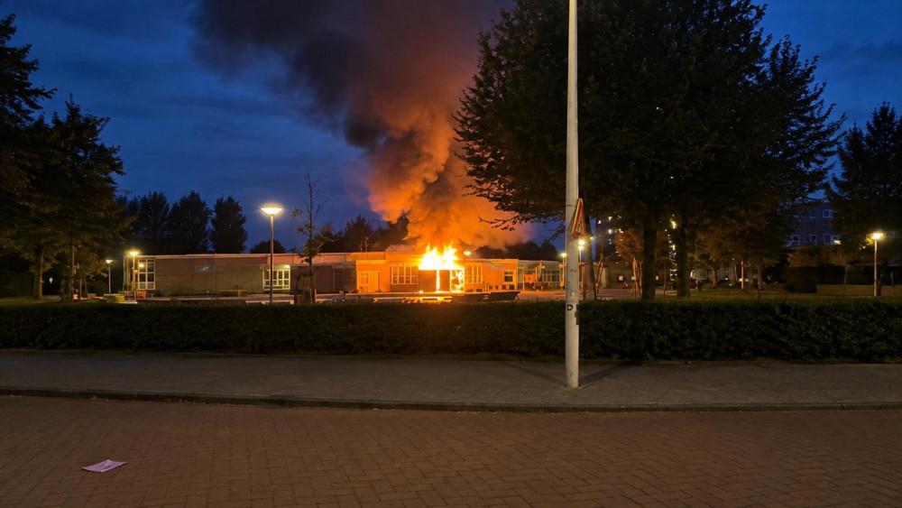 Fire in wooden shed at Osdorp community center