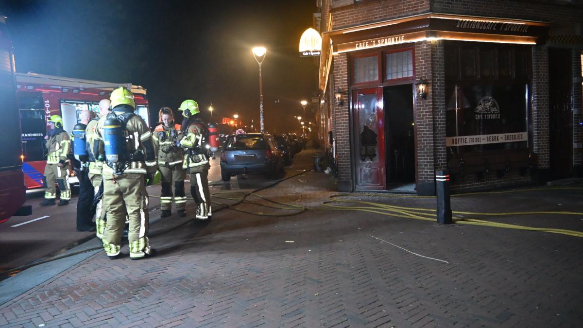 Opnieuw brand bij café in Alkmaar, politie zoekt verdachte