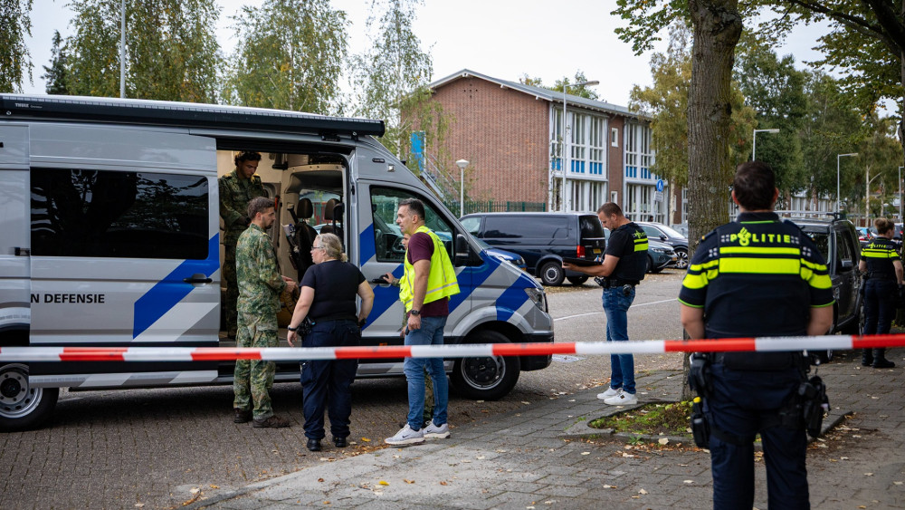 Slotermeer home closed after explosives found during police raid