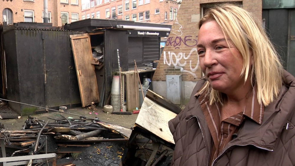 Flower kiosk belonging to sisters Mandy and Kim destroyed by fire: My heart is weeping