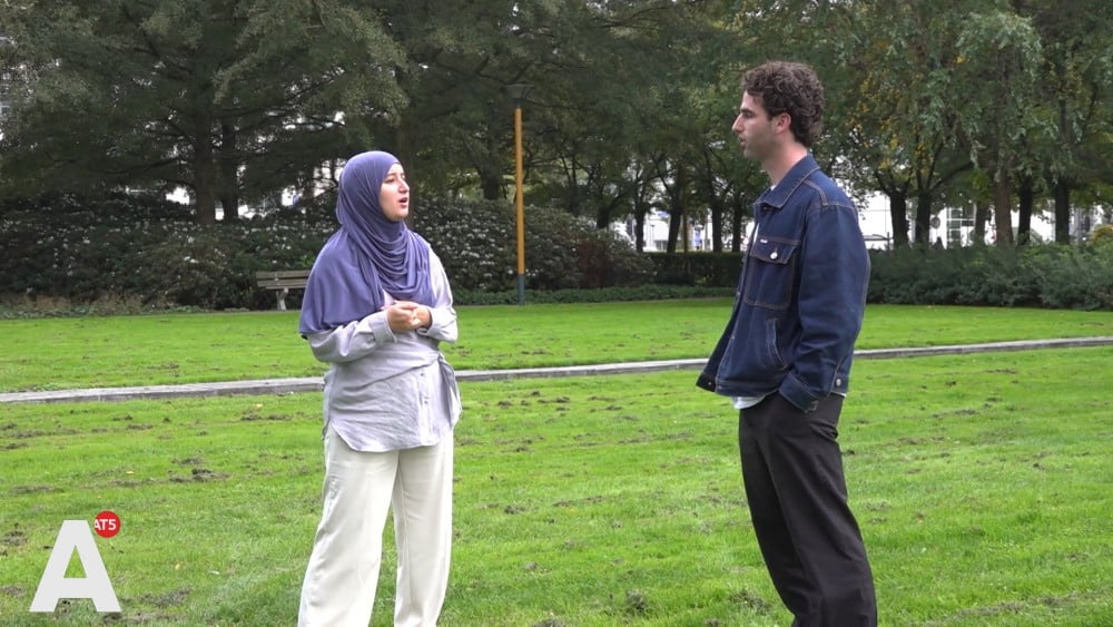 Jewish Boaz and Muslim Oumaima want to keep the dialogue going: "We must hold onto each other"