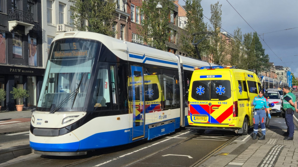 Pedestrian injured after collision with tram on Van Baerlestraat