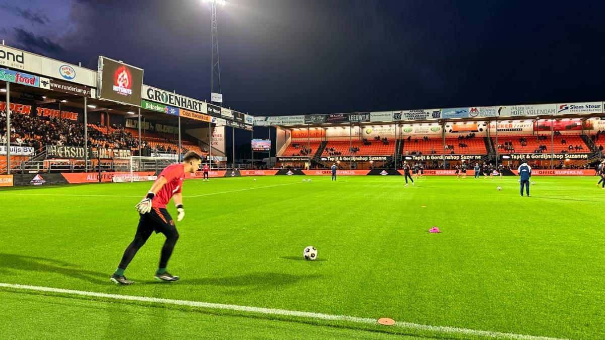 ?? FC Volendam in eigen huis tegen Vitesse • Van de Looi geeft zelfde elftal vertrouwen