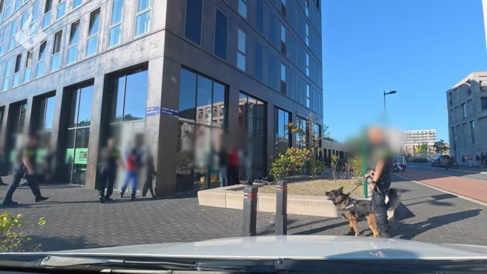 Police surround youths in West: Tensions rising between groups