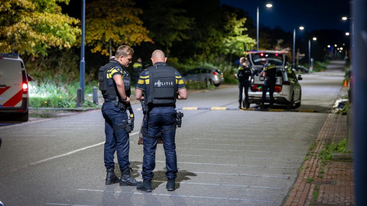 ?? Motorrijder ernstig gewond na eenzijdig ongeval • Politie doorzoekt Haarlems park na melding vuur