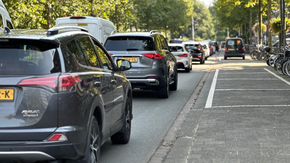Wibautstraat closed to motorists for another two weeks