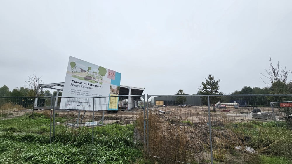 Construction of temporary shopping center underway: vacancies at 'old' Beatrixplein in Haarlem