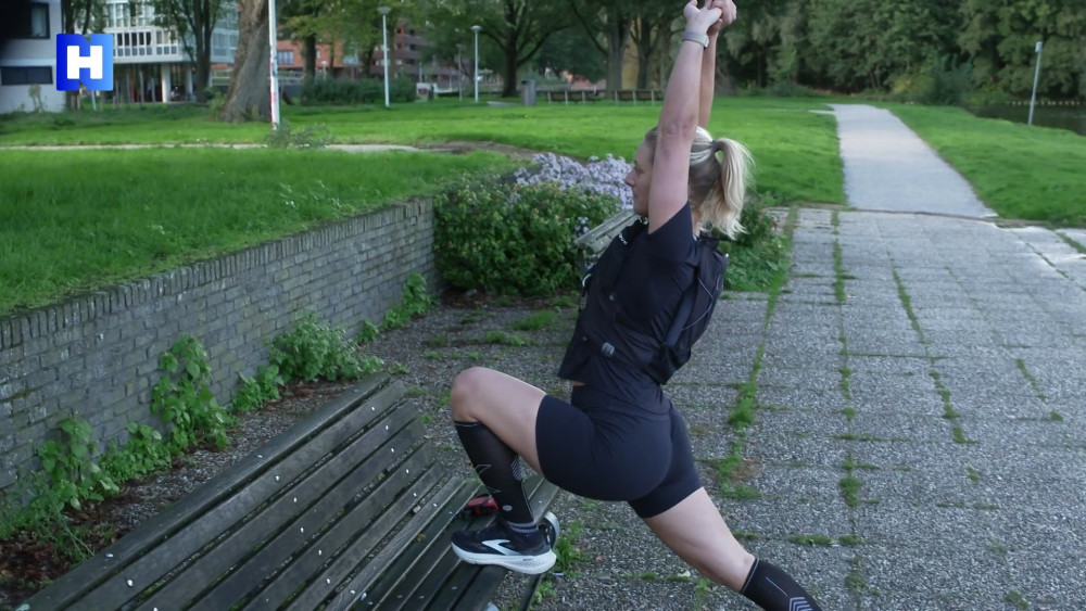 Former swimmer Kira Toussaint on track for first marathon medal