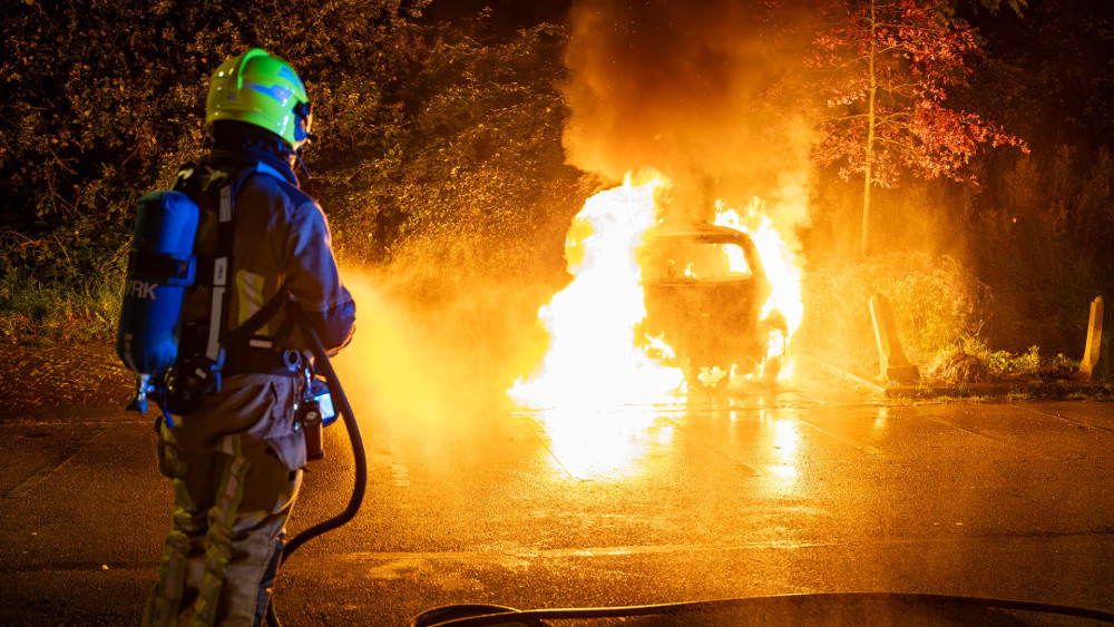 Car completely burned out in Reinaldapark Haarlem