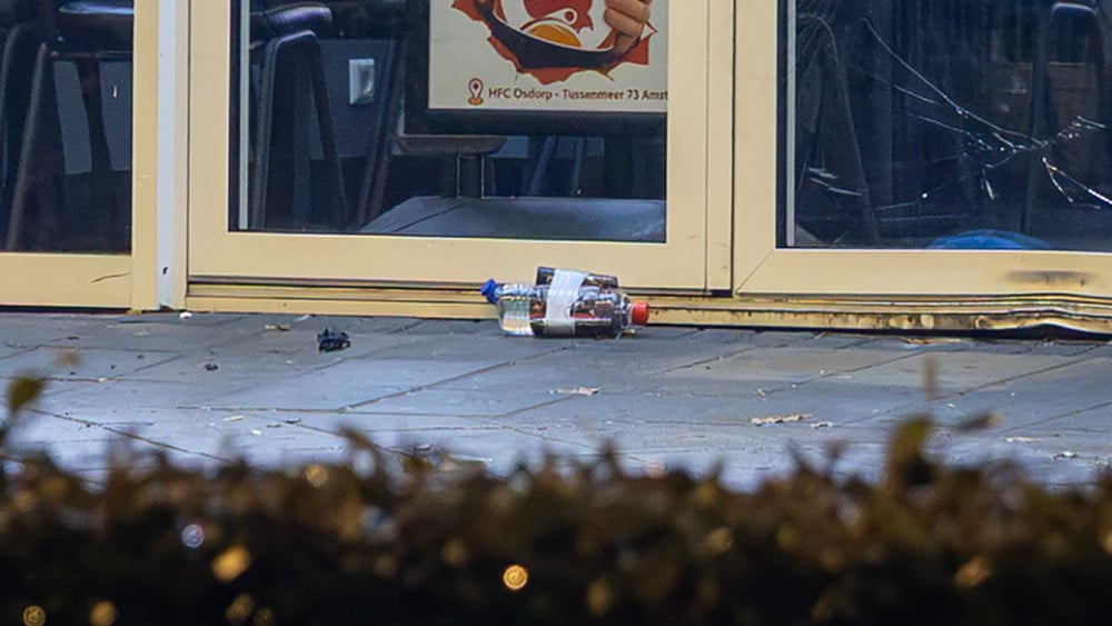 Explosive left at fast-food restaurant on Tussen Meer fails to detonate