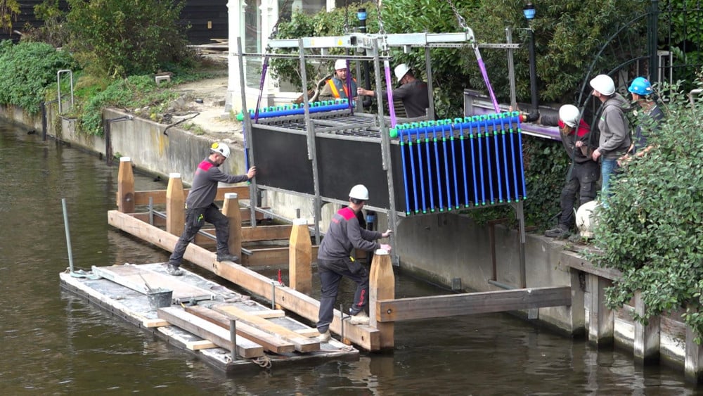 Monumental villa in Amsterdam goes from energy label G to A++ thanks to canal water