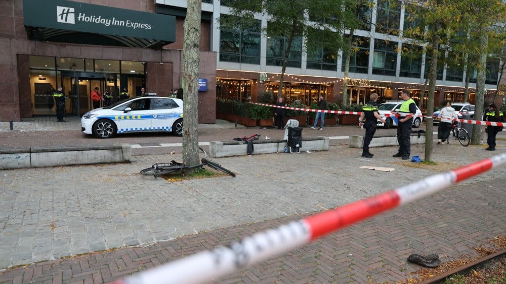 Man rushed to hospital after stabbing near Sloterdijk