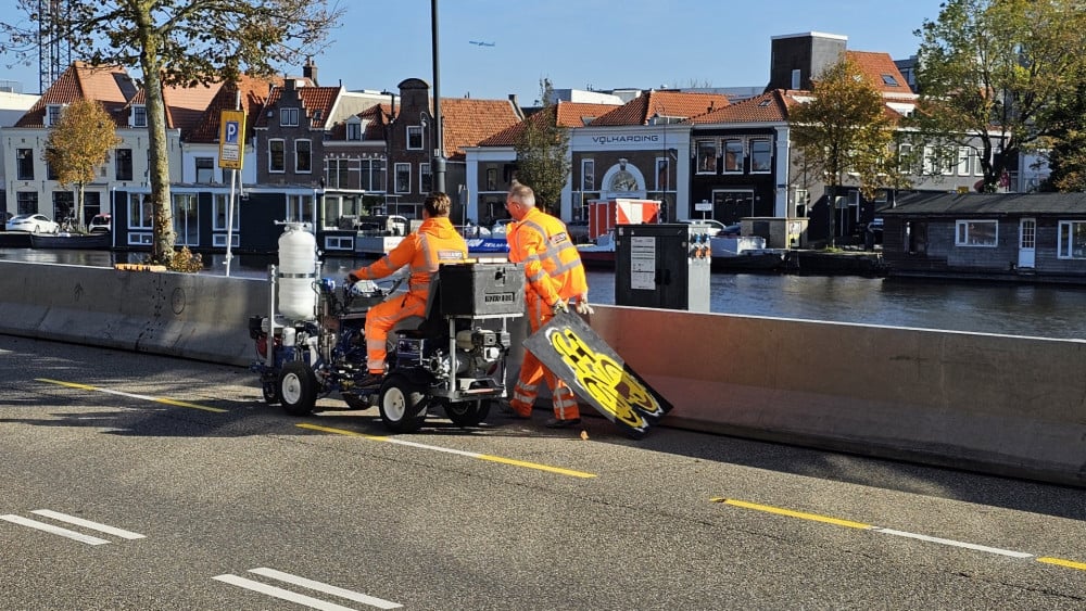 Quay wall in poor condition: section of Donkere Spaarne in Haarlem closed