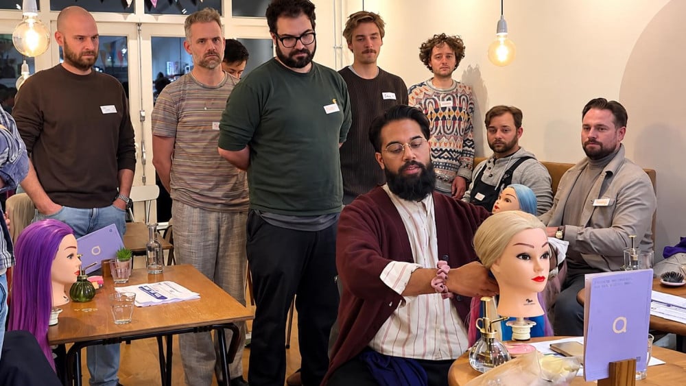 Papa kan alles, behalve haar vlechten: daar brengt Faizi verandering in