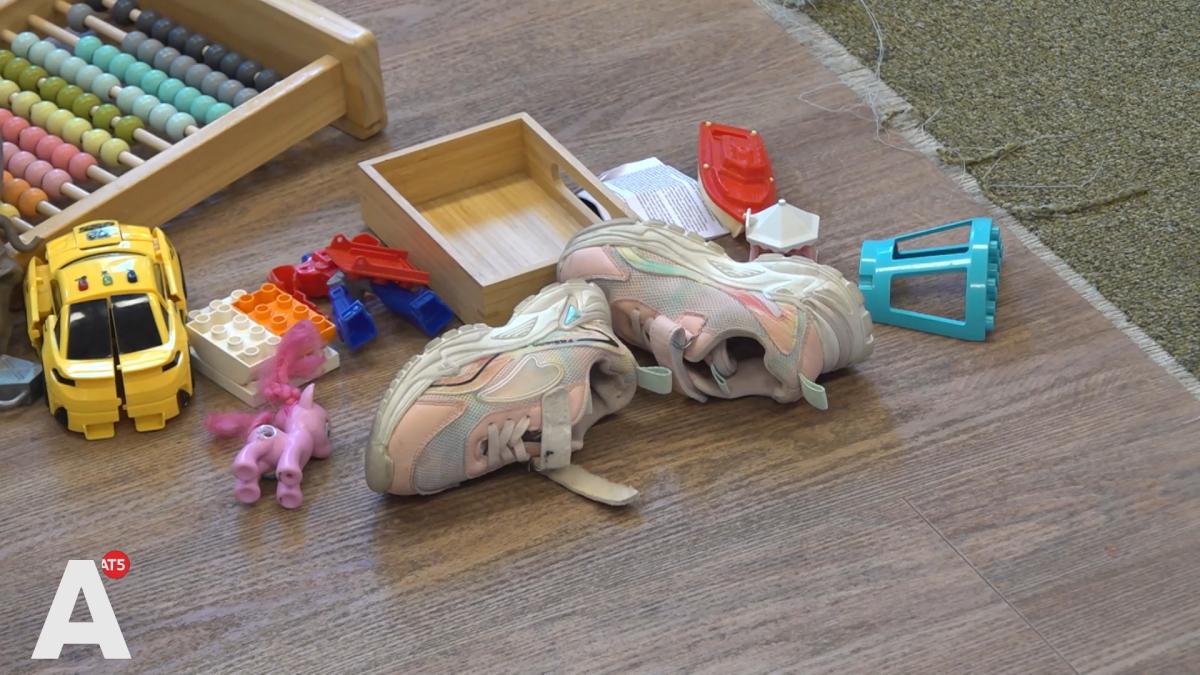 22:29Inloophuis voor dakloze moeders en hun kinderen in Zuidoost weer open