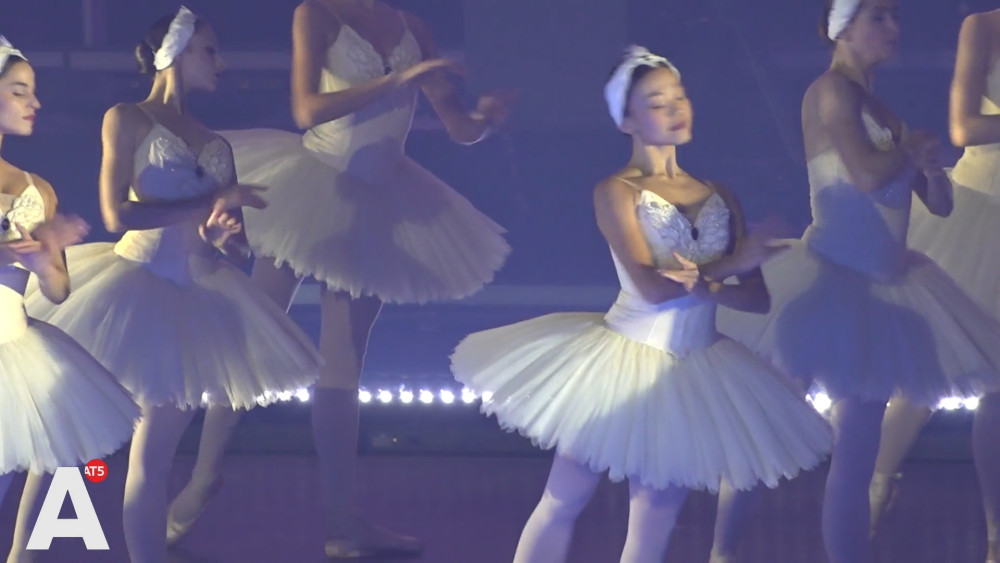 Swan Lake at the opening of ADE: "Food for the soul to be here"