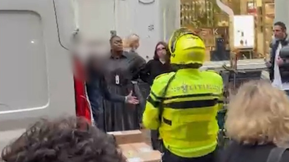 Frustrated delivery driver files complaint: "Officer's actions are incomprehensible"