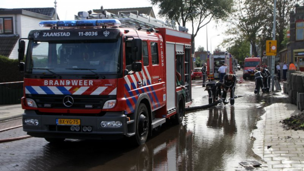 Straten Blank Door Gesprongen Waterleiding - NH Nieuws