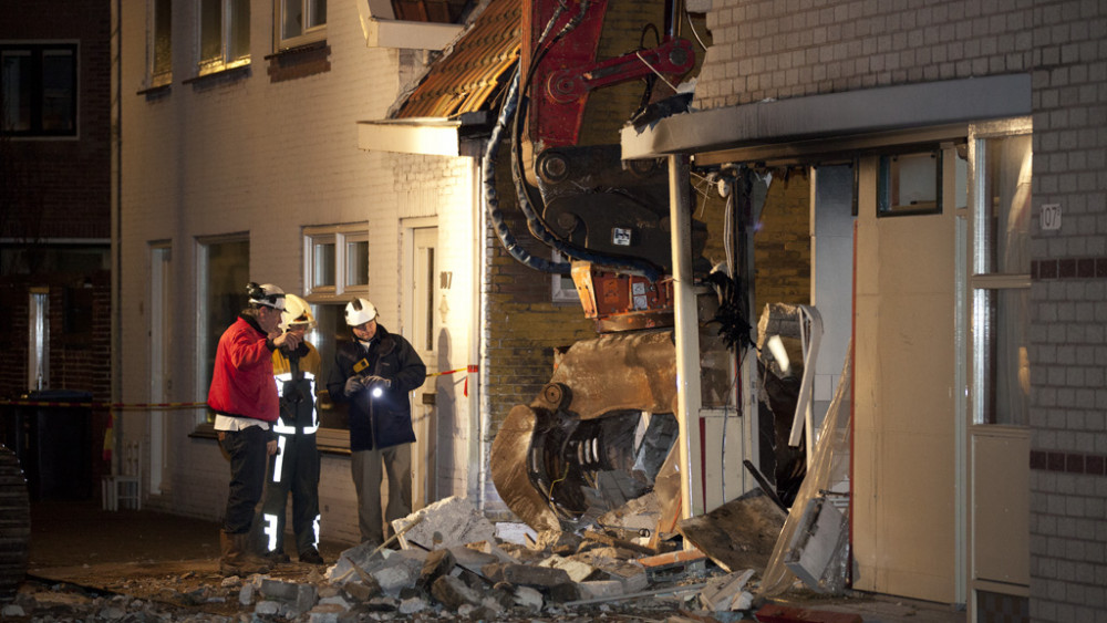 Brand In Woning IJmuiden Na Explosie - NH Nieuws