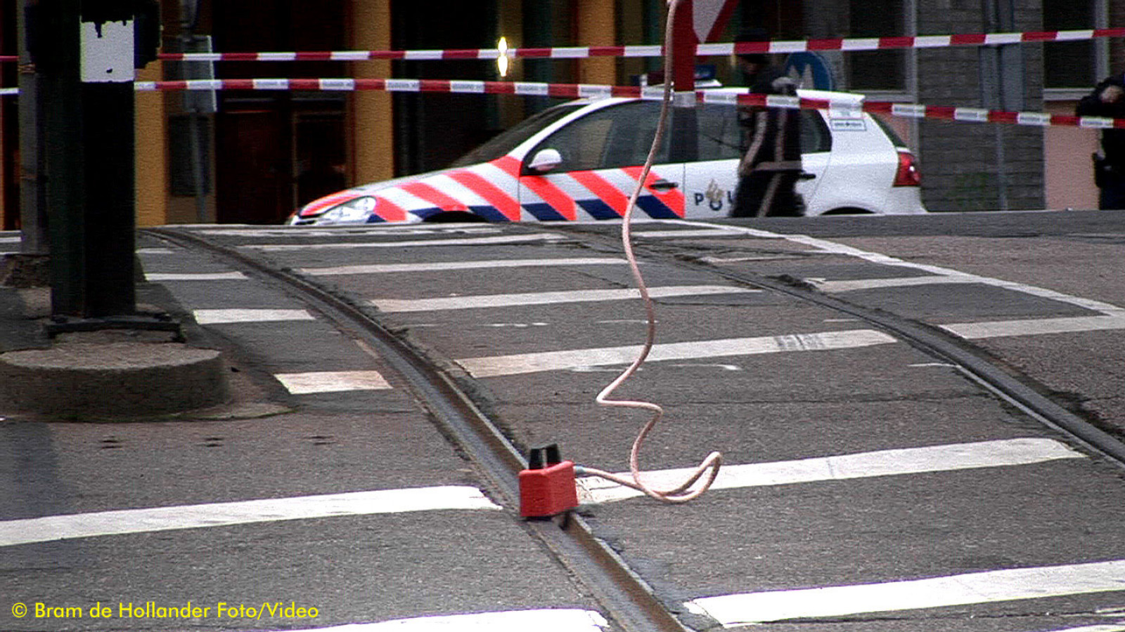 Brug in Amsterdam onder stroom NH Nieuws Brug in Amsterdam onder stroom NH Nieuws